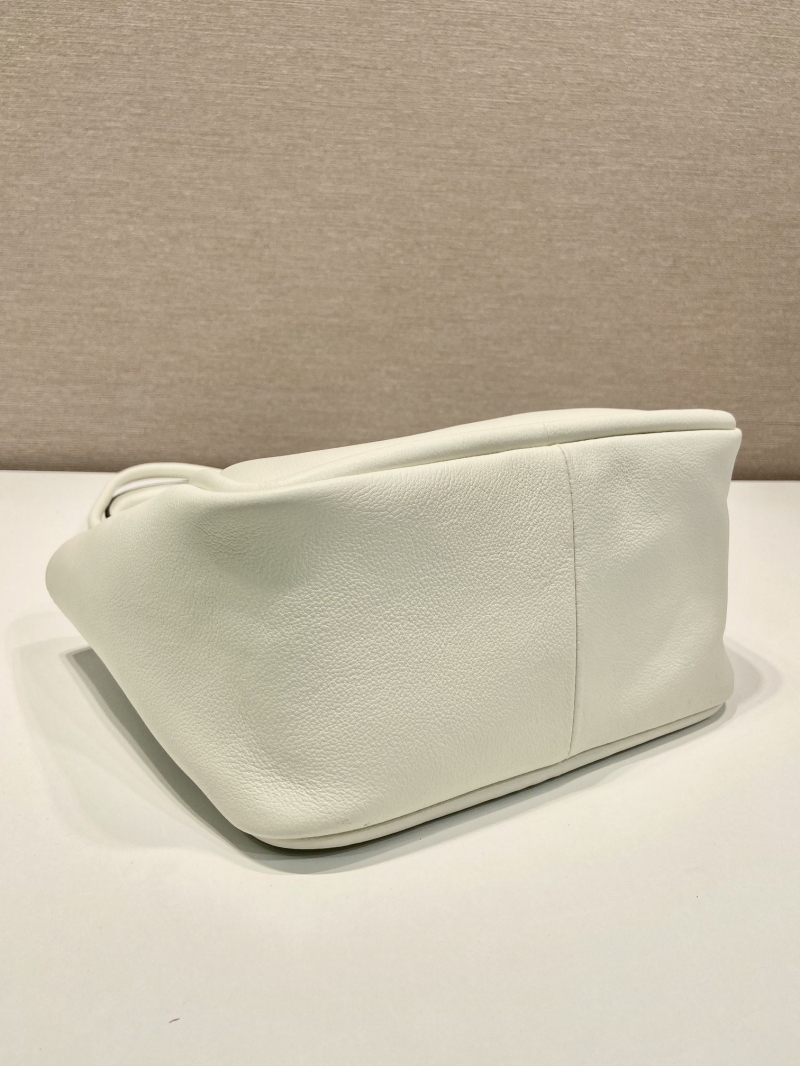 Pra*a bucket bags